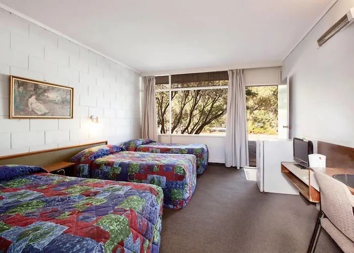 Economy Queen Room
